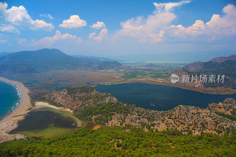 Iztuzu海滩和土耳其的Dalyan View。